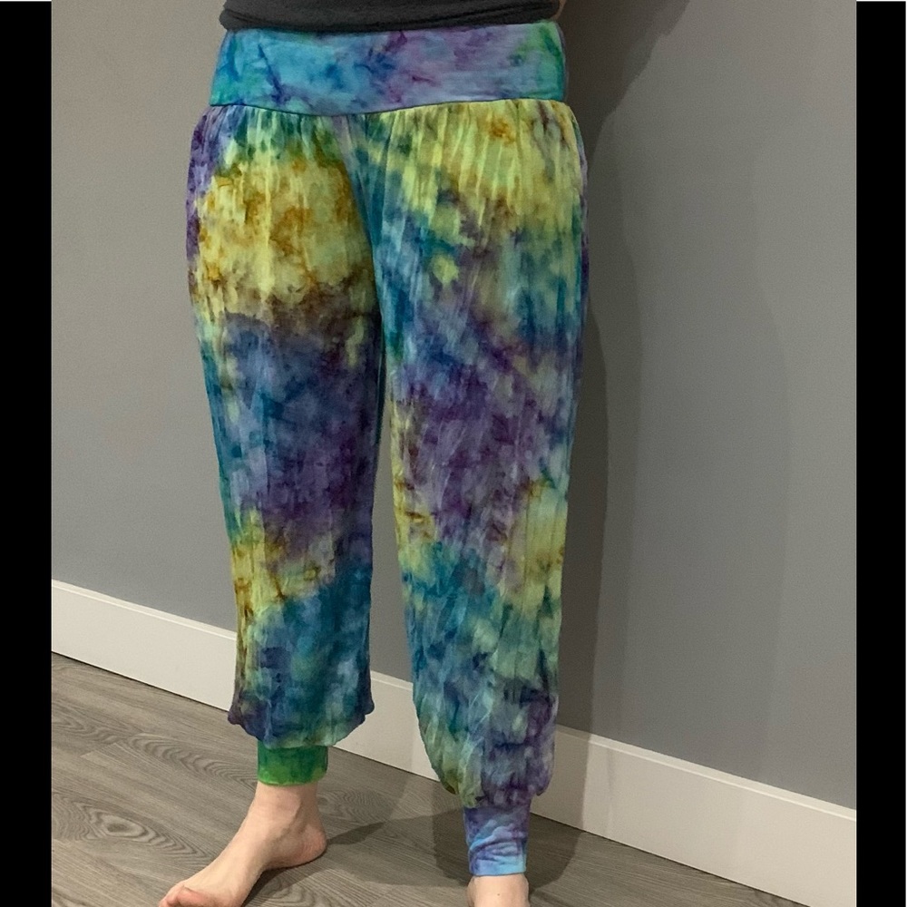 BNWT Tie Dye Boho Style Baggy Pants